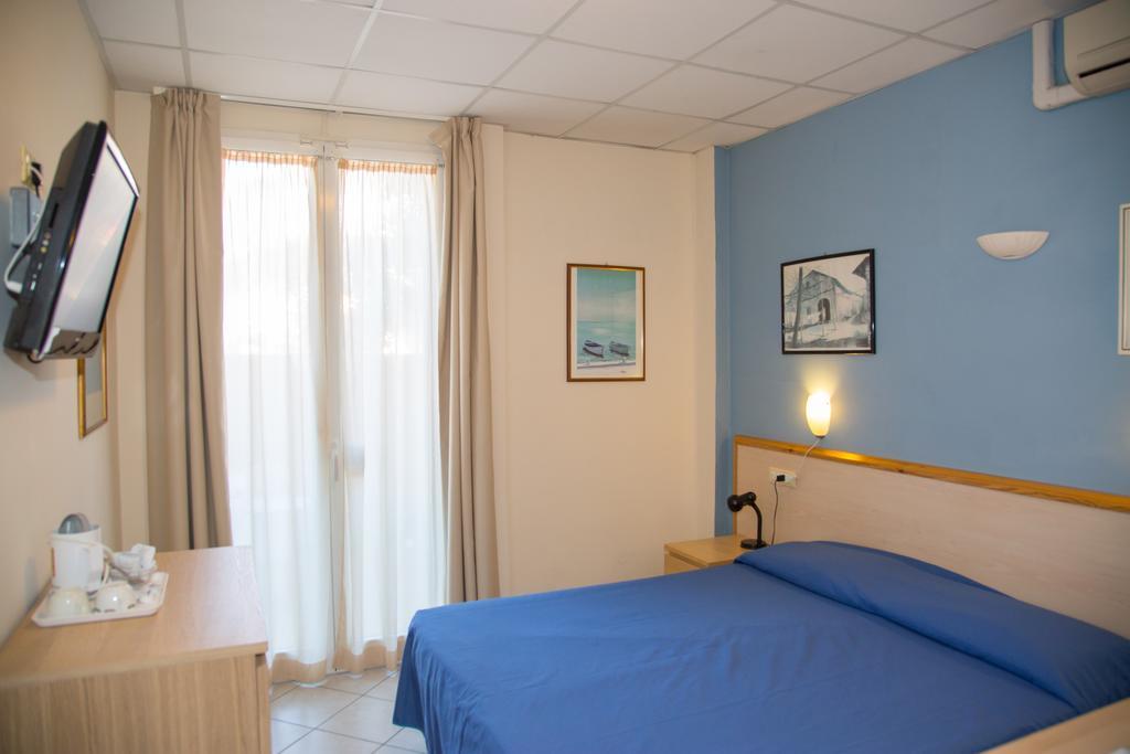 Hotel Delle Mimose Diano Marina Exterior foto